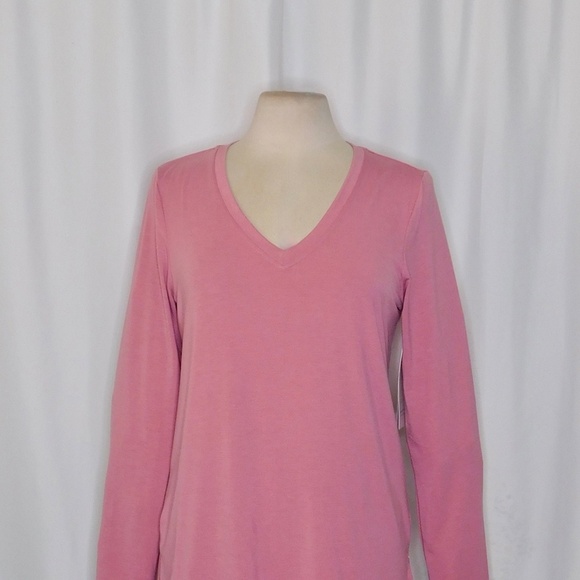 NWT! ATHLETA Essential V Neck Long Sleeve Top Shirt Tee T-Shirt Rose Pink Medium - Picture 4 of 16